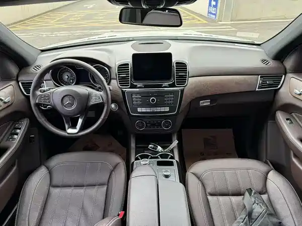 Mercedes-Benz GLE 2016
