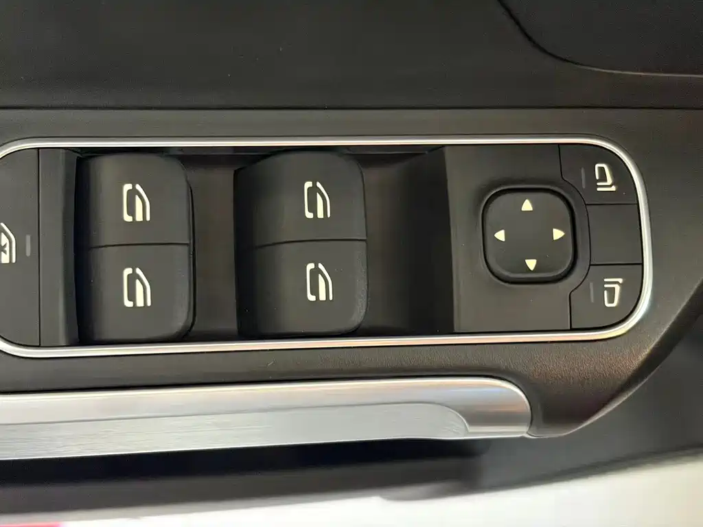 Mercedes-Benz GLB 2021 — фото 14