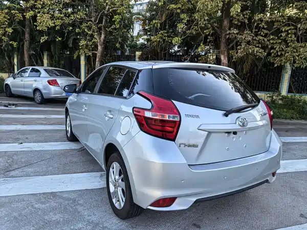 Toyota Yaris L 2019