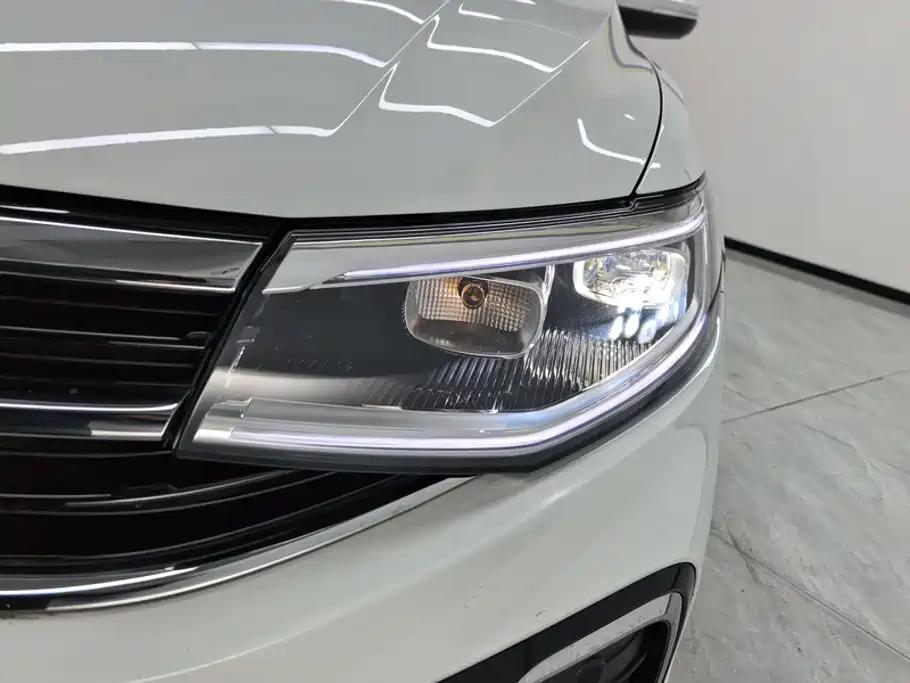 Volkswagen Bora 2023