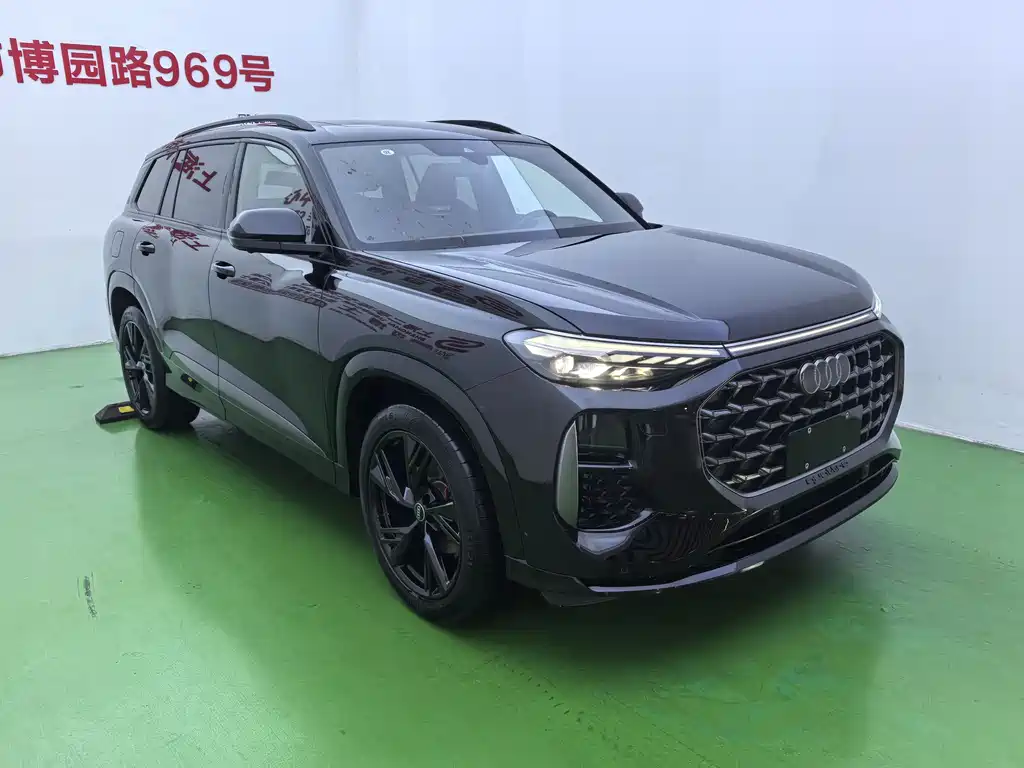 Audi Q6 2024