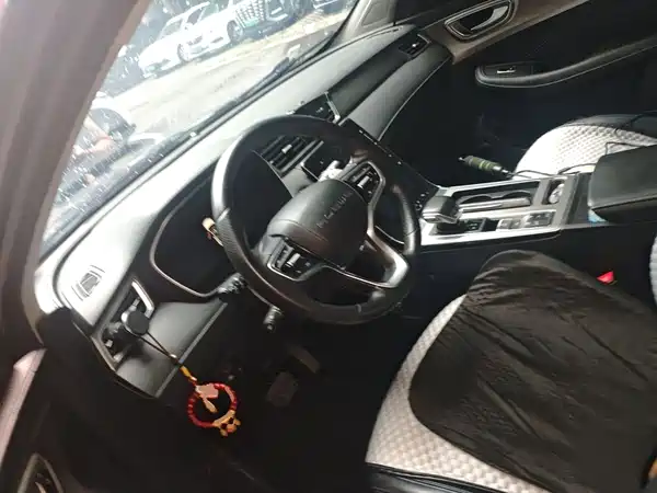 Roewe RX5 New Energy 2021