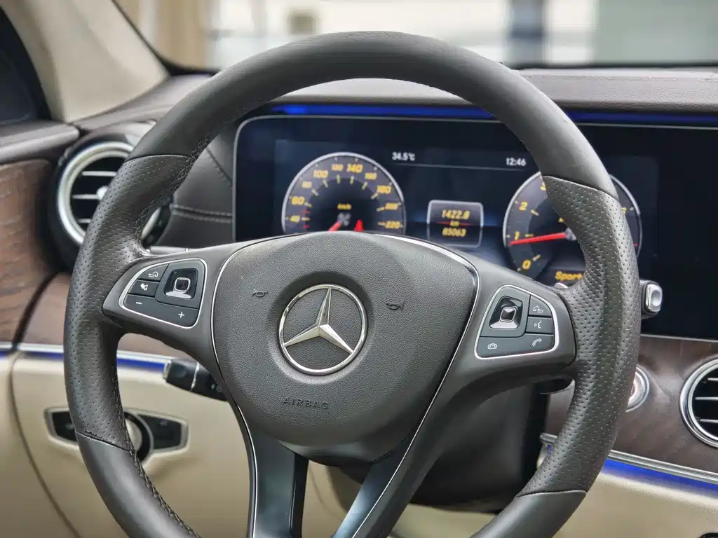 Mercedes-Benz E-Class 2017 — фото 12