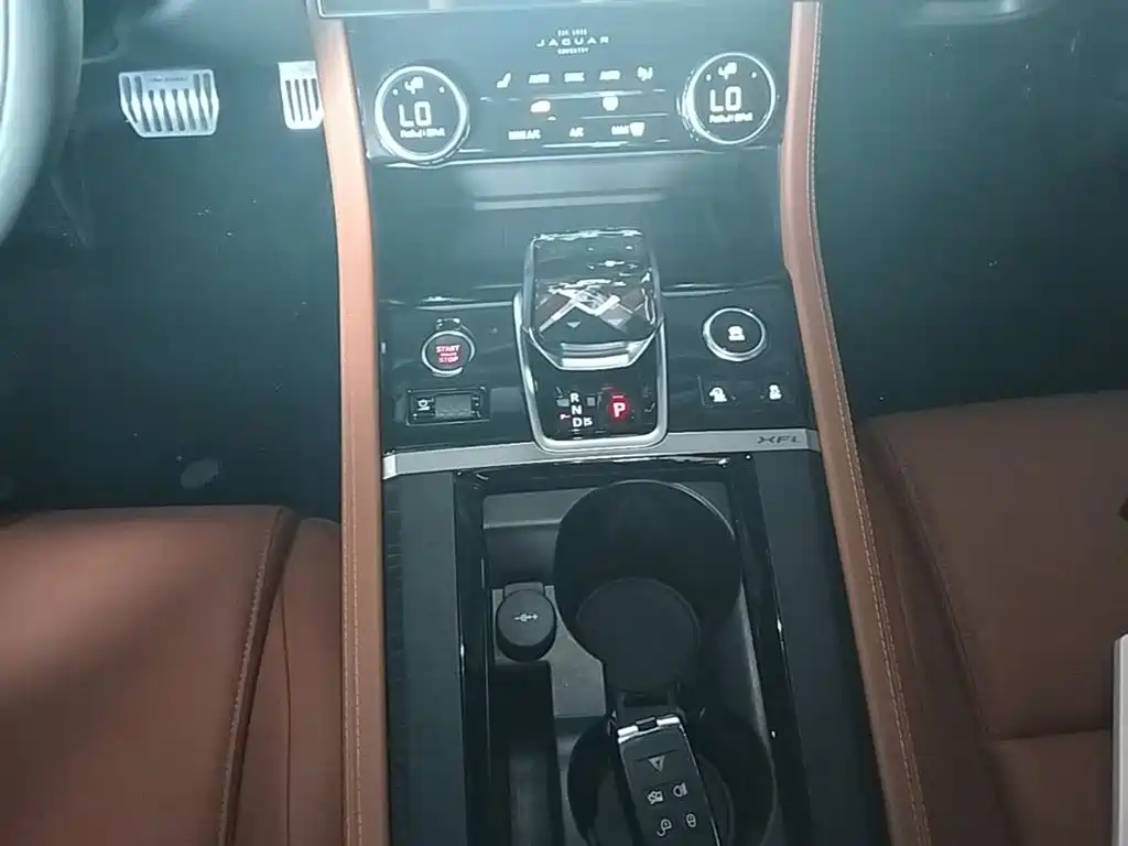 Jaguar XFL 2023 — фото 14