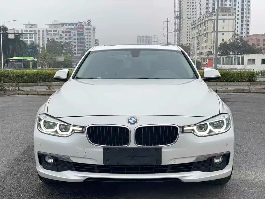 BMW 3 Series 2017 — фото 2