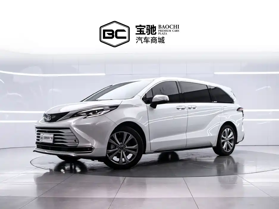Toyota Sienna 2023 — фото 1
