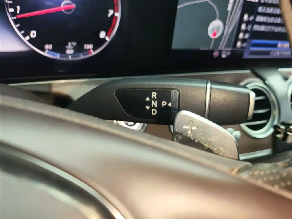Mercedes-Benz E-Class 2017 — фото 14