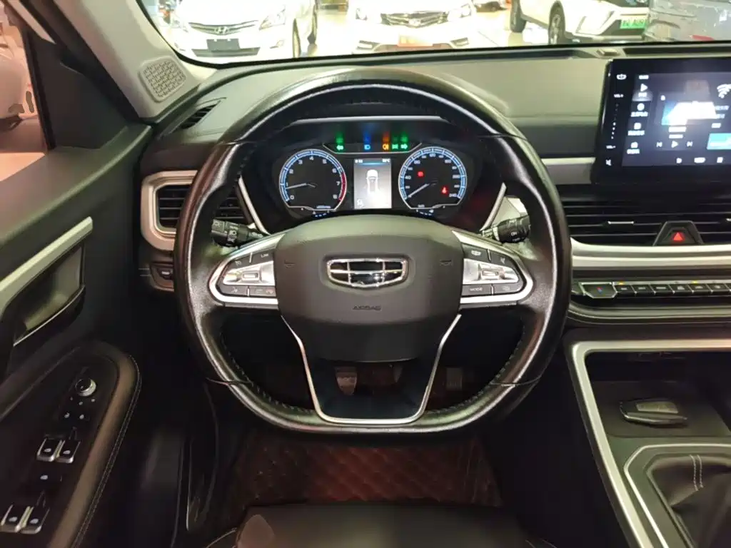 Geely Vision X6 2020 — фото 11