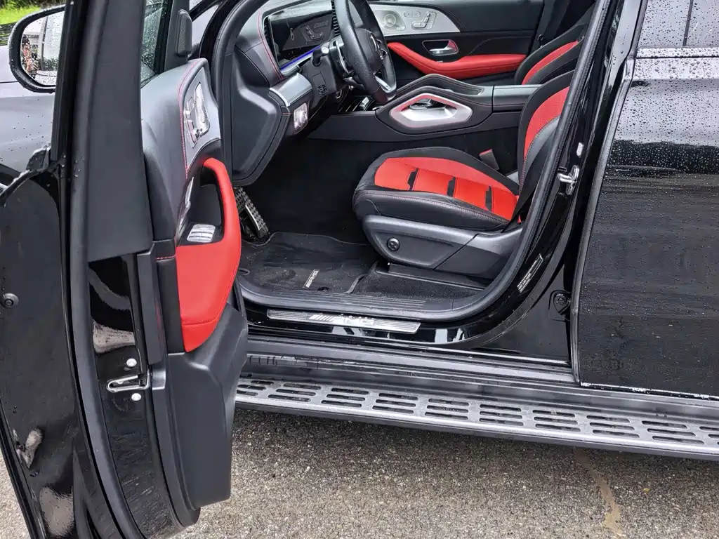 Mercedes-Benz GLE Coupe AMG 2025 — фото 3