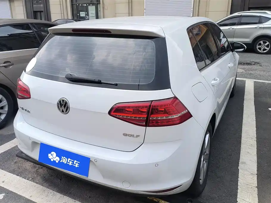 Volkswagen Golf 2016