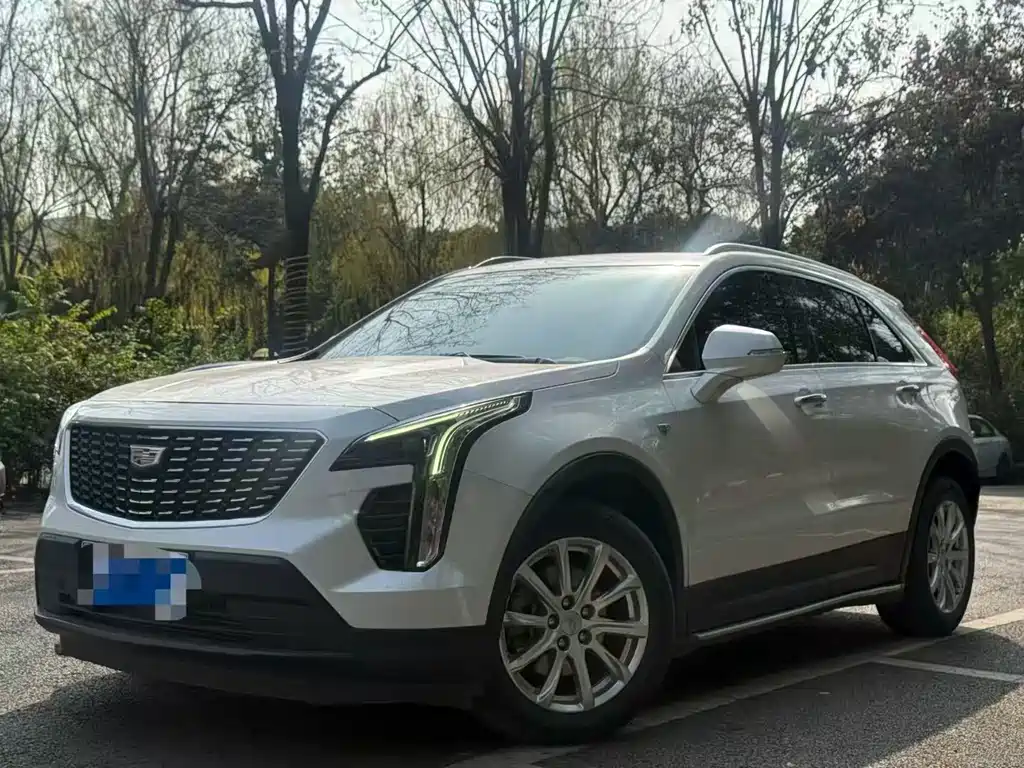 Cadillac XT4 2021 — фото 1