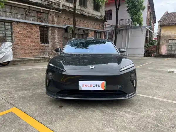 NIO ET5T 2023