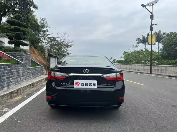 Lexus ES 2015