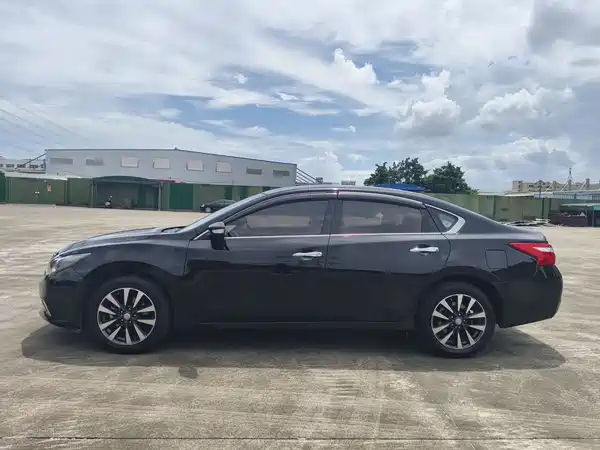 Nissan Teana 2018