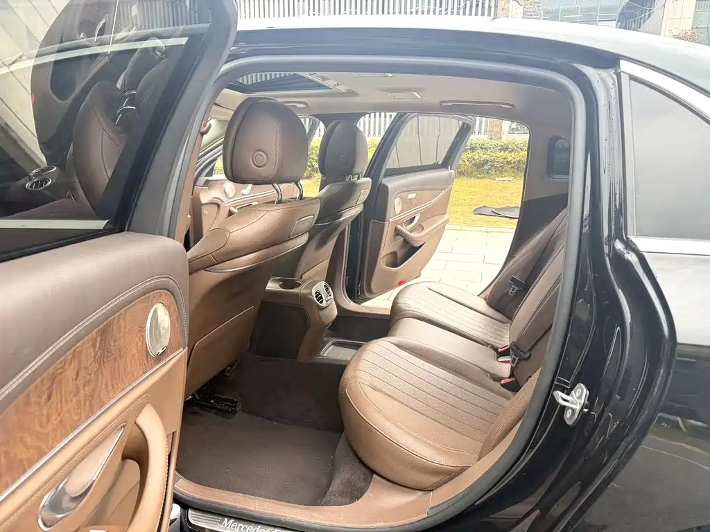 Mercedes-Benz E-Class 2019