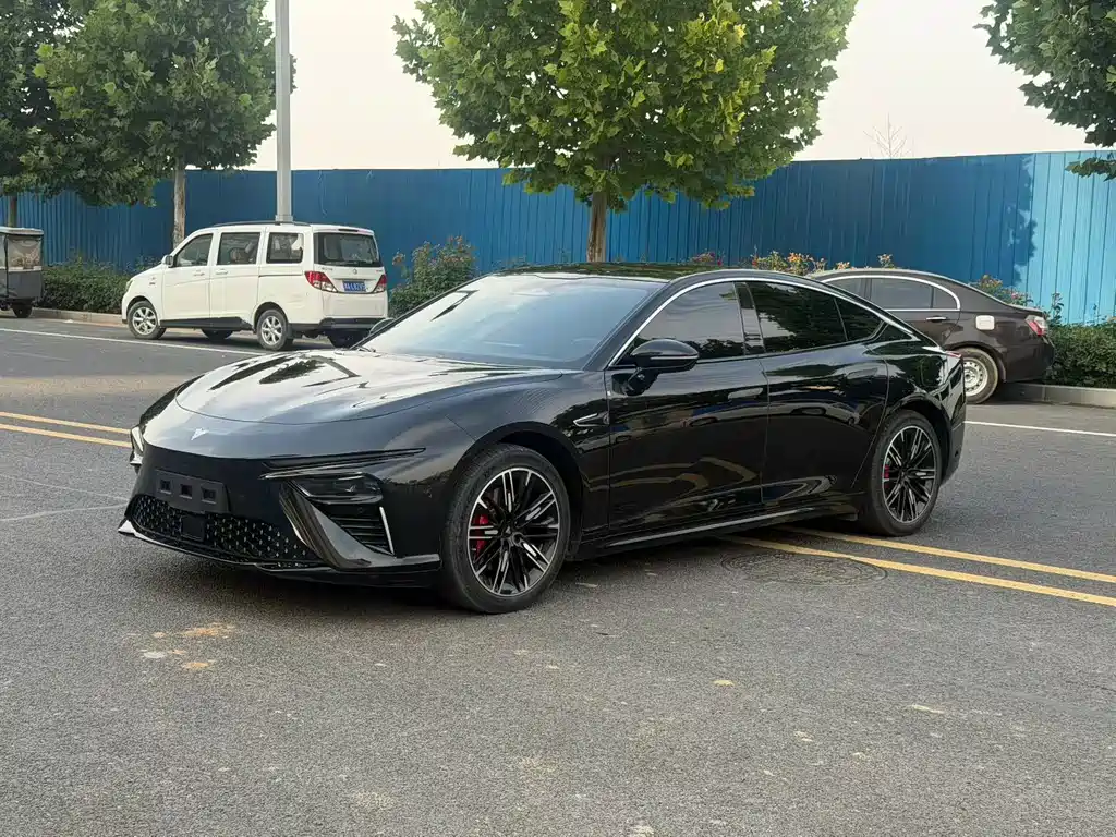 Neta S 2023