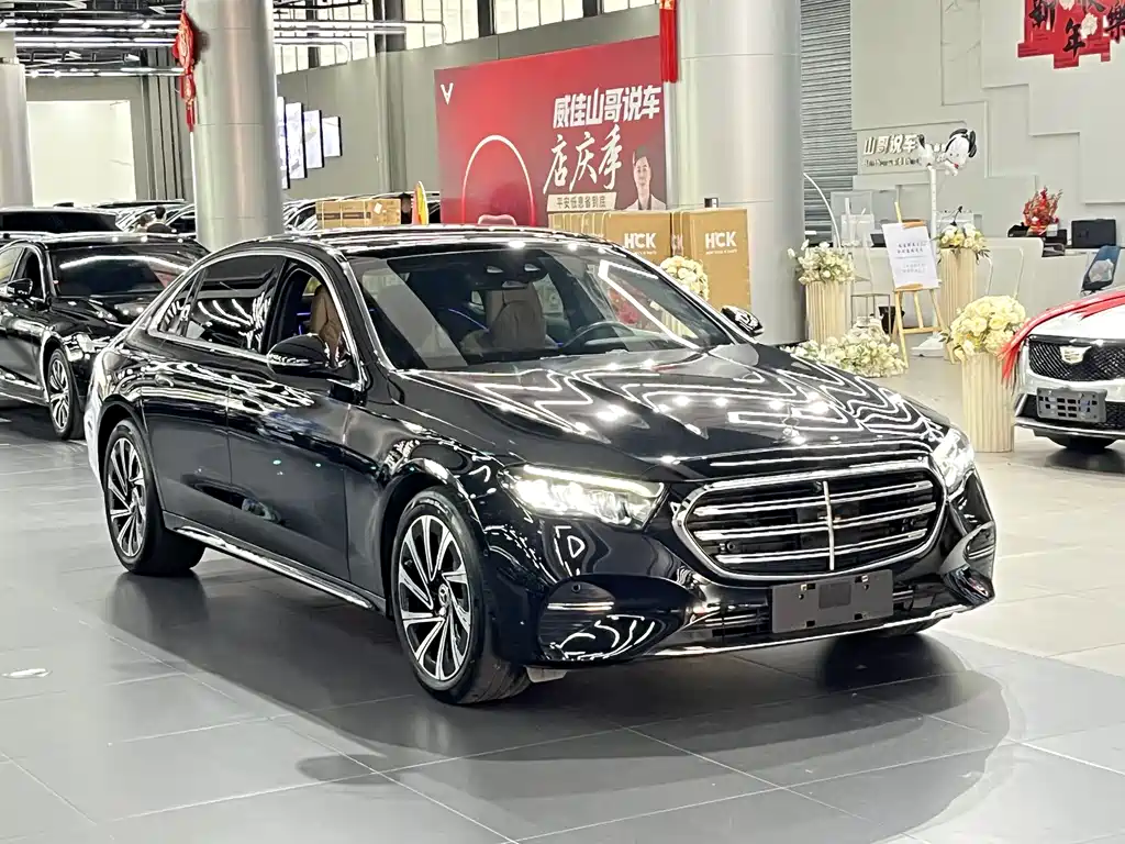 Mercedes-Benz E-Class 2024 — фото 3