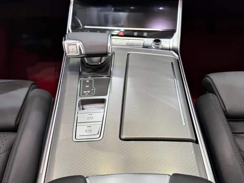 Audi A7 2023 — фото 10