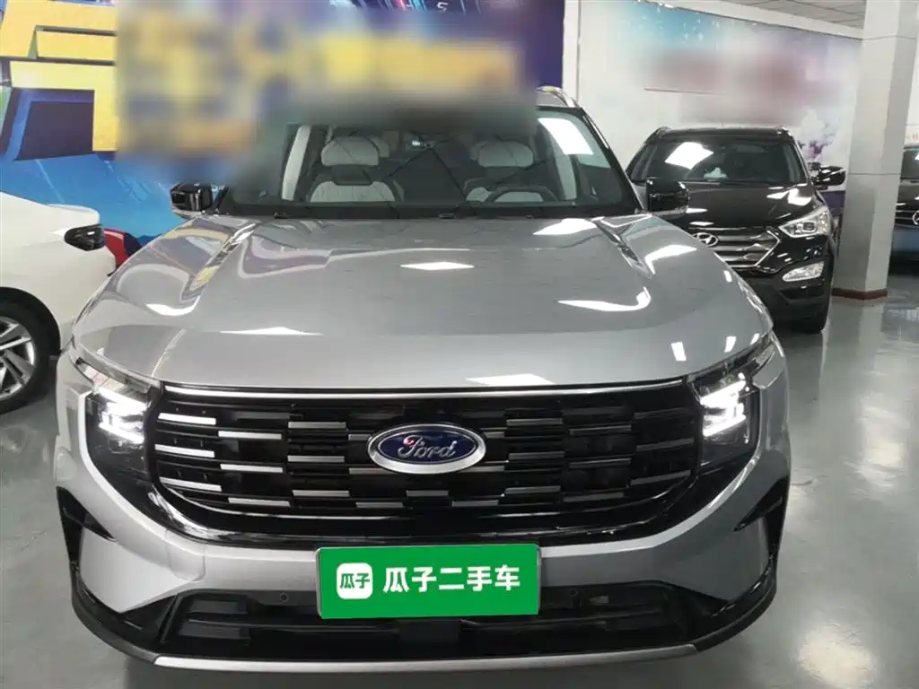 Ford Edge 2023 — фото 3