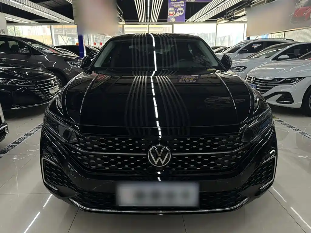 Volkswagen Passat 2023 — фото 7
