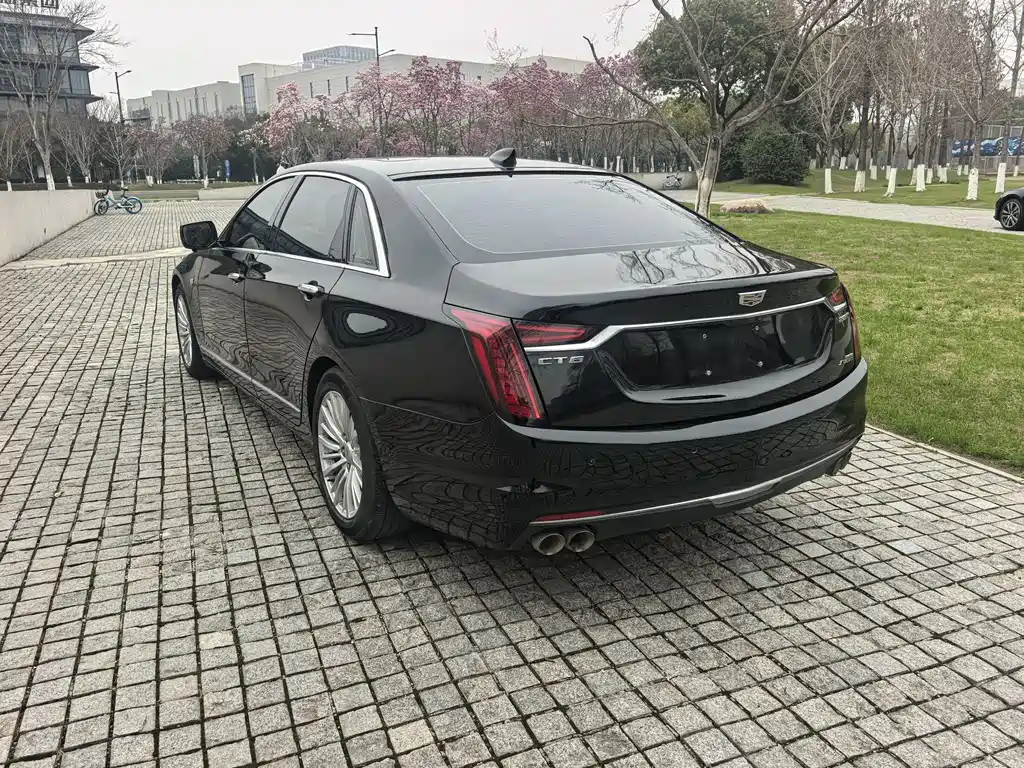 Cadillac CT6 2020 — фото 6
