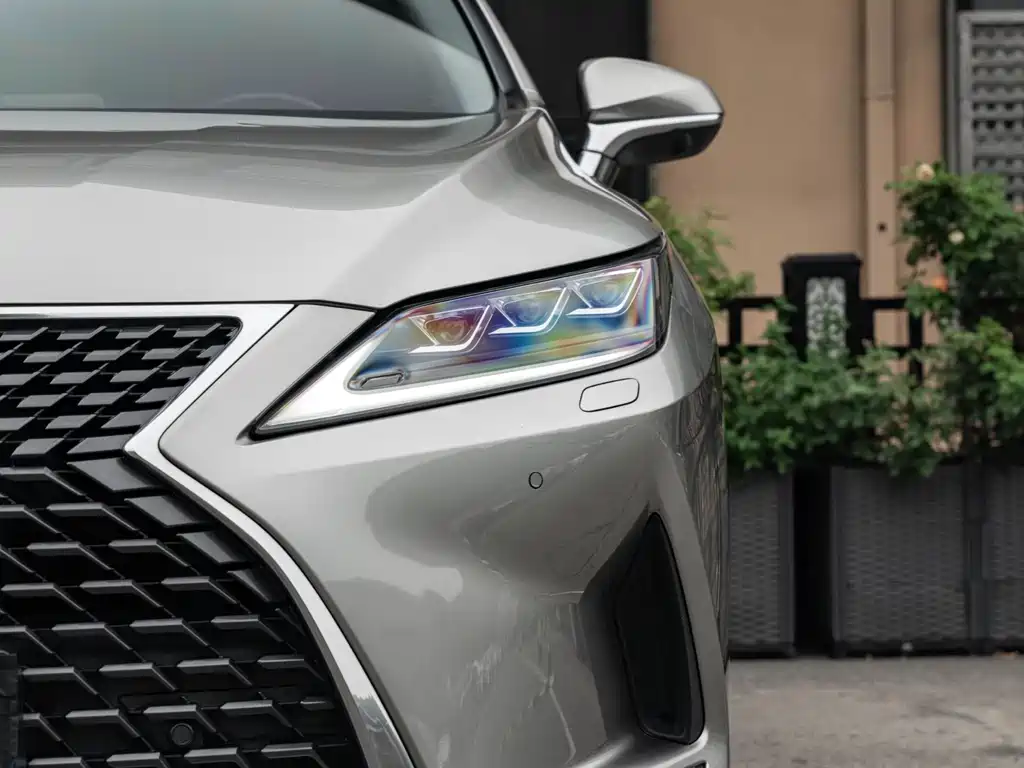 Lexus RX 2021