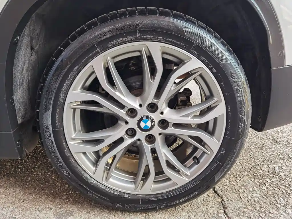 BMW X1 2017 — фото 14