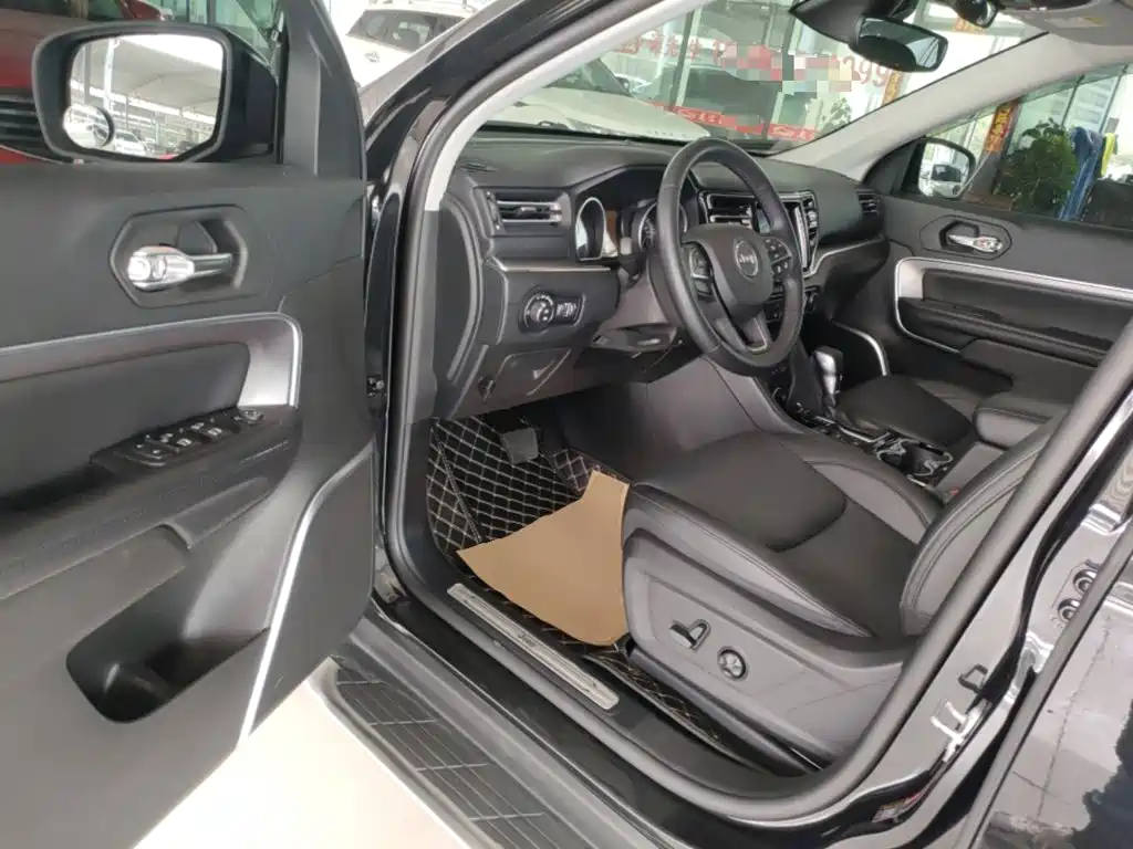 Jeep Grand Commander 2020 — фото 13