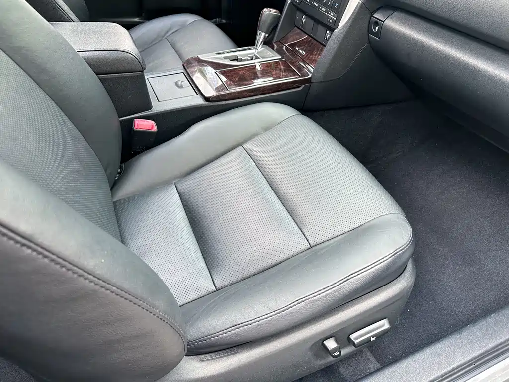Toyota Camry 2015 — фото 19