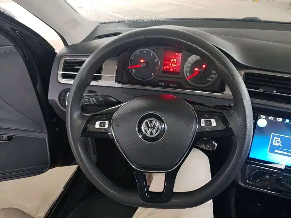 Volkswagen Santana 2019 — фото 11