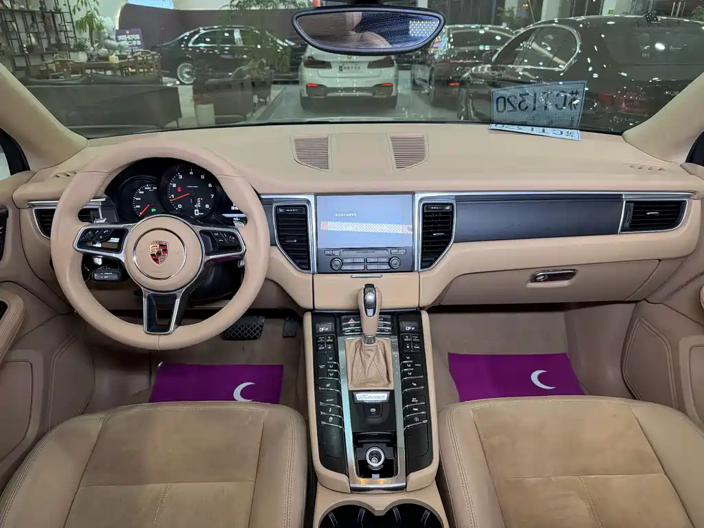 Porsche Macan 2017 — фото 15