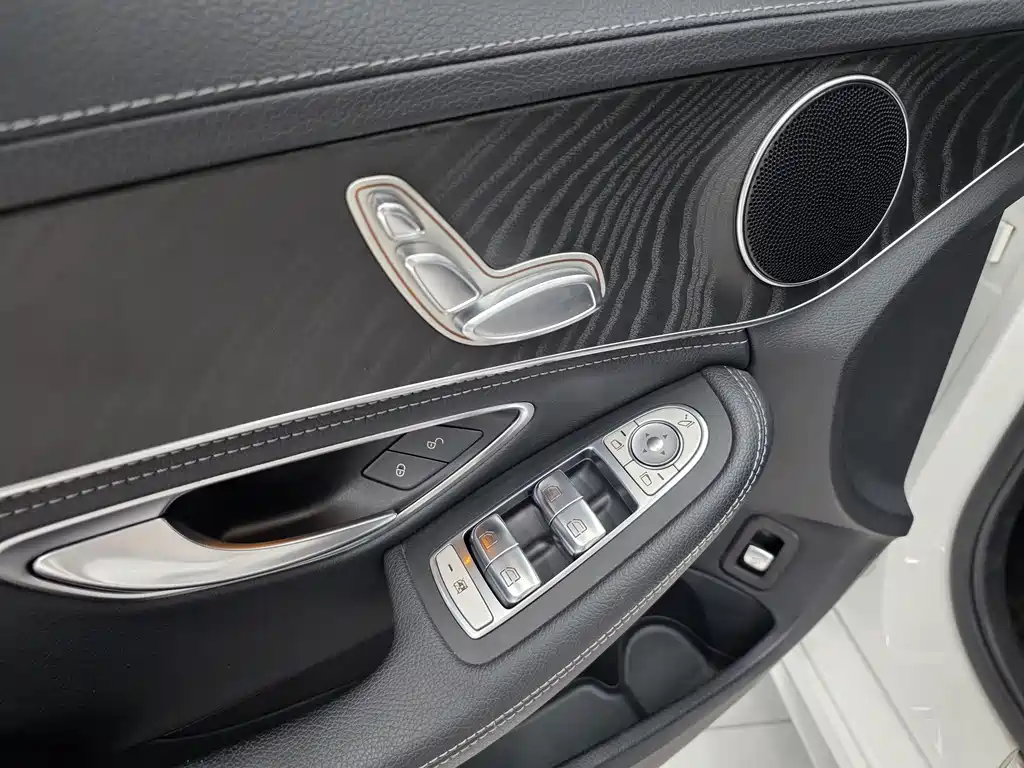 Mercedes-Benz C-Class 2019