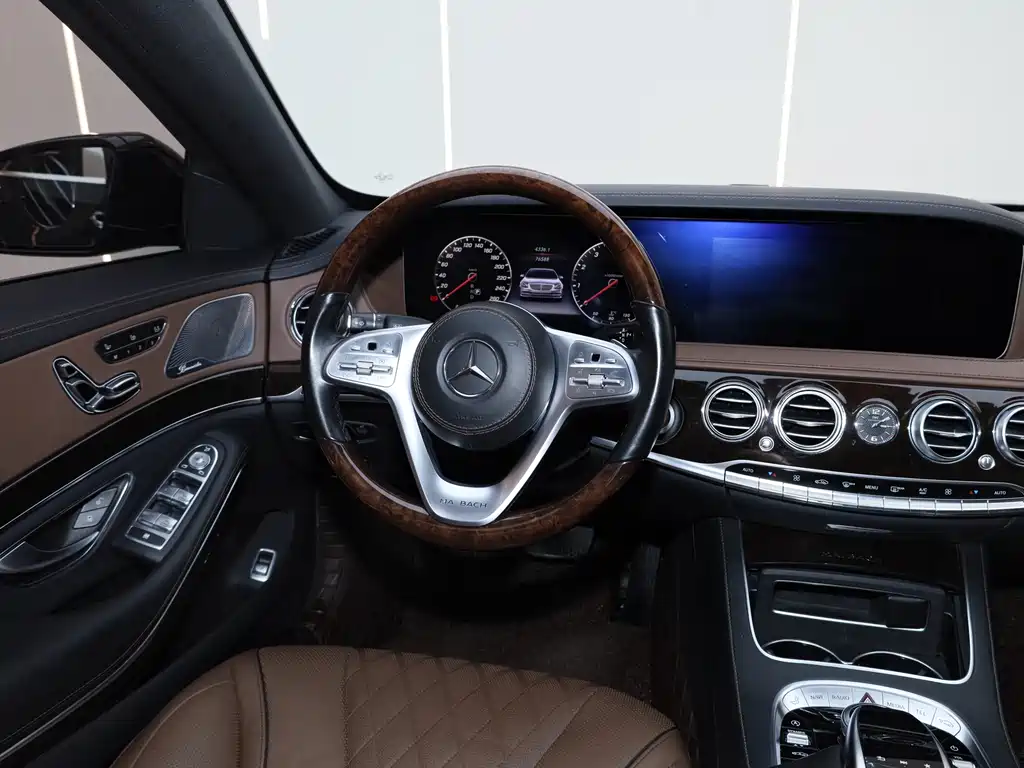 Mercedes-Benz Maybach S-Class 2018 — фото 25