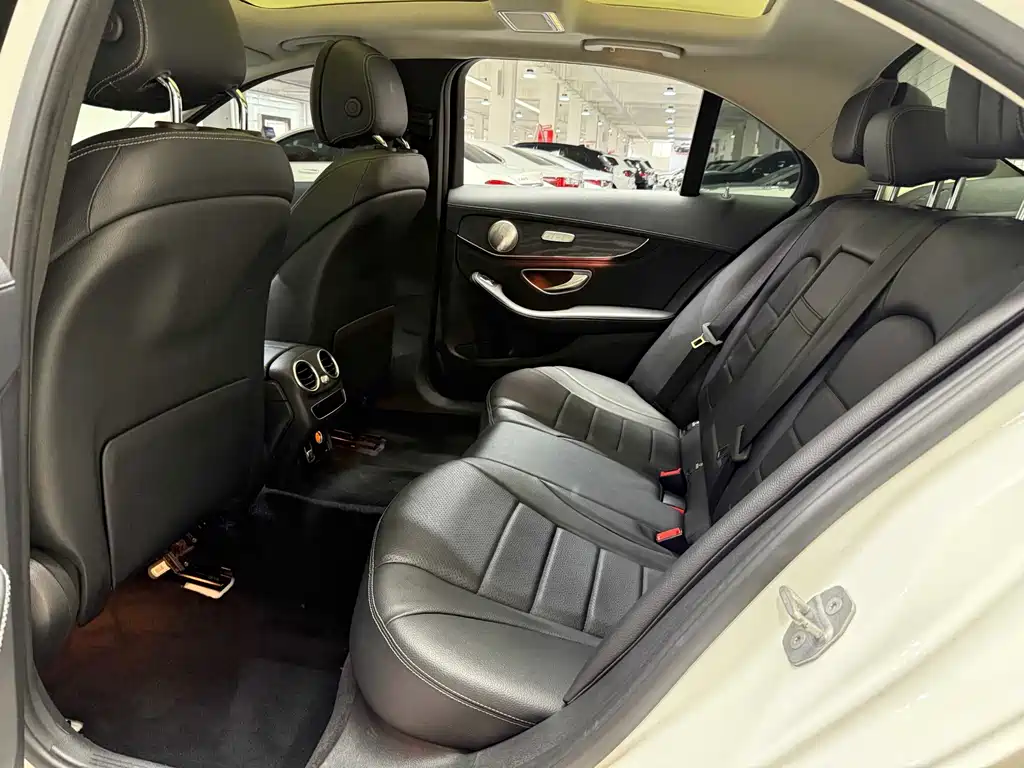 Mercedes-Benz C-Class 2020