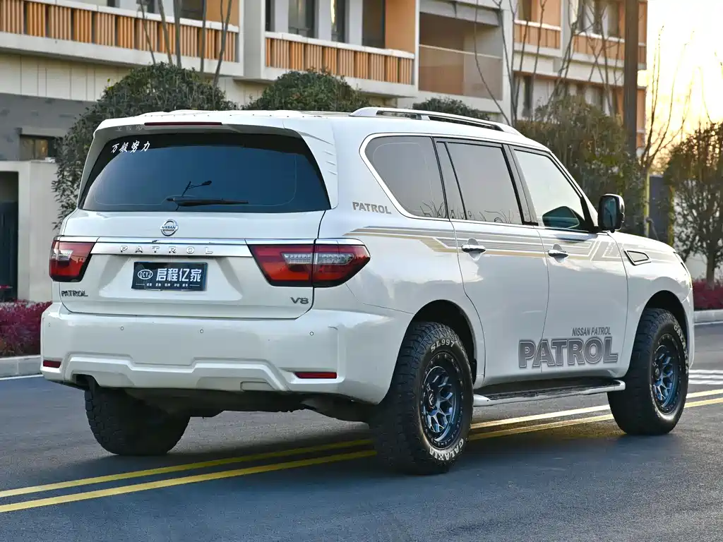Nissan Patrol 2019 — фото 15