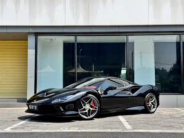 Ferrari F8 2019