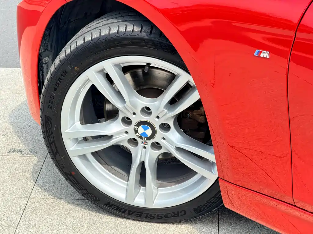 BMW 3 Series 2017 — фото 19