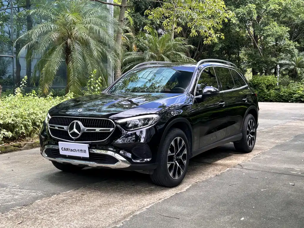 Mercedes-Benz GLC 2023
