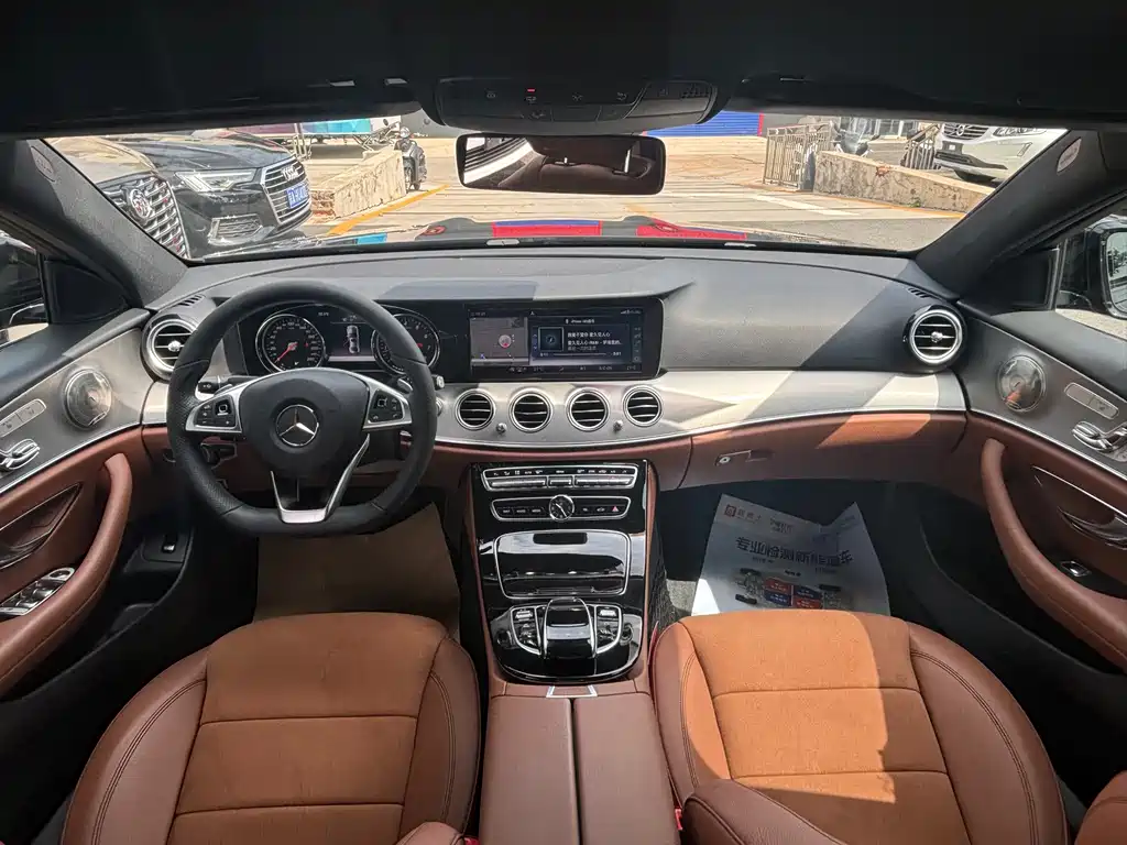 Mercedes-Benz E-Class 2017 — фото 14