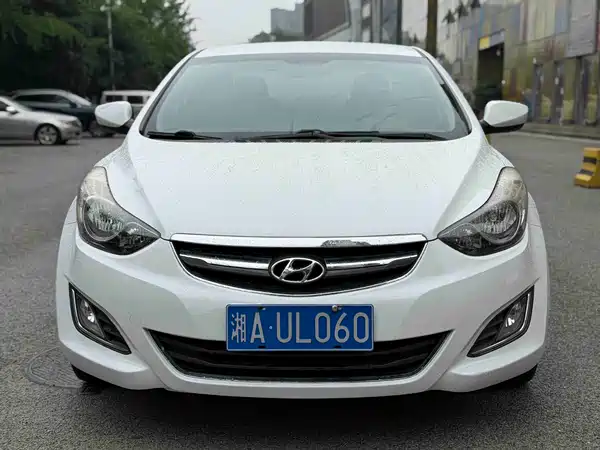 Hyundai Elantra Langdong 2015