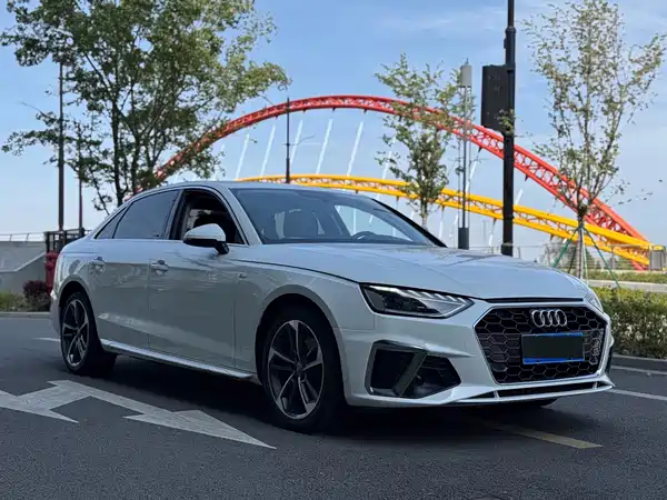 Audi A4L 2021