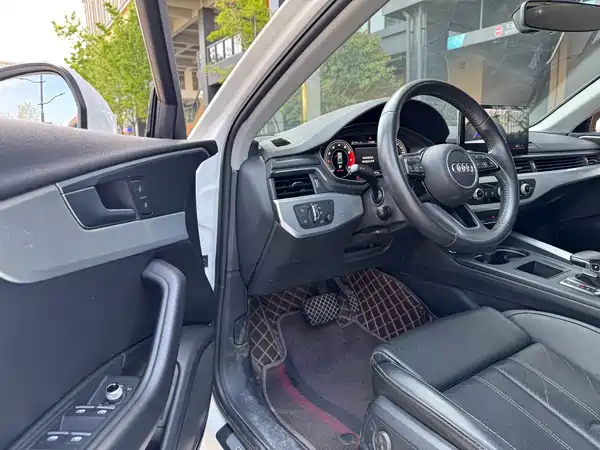 Audi A4L 2021
