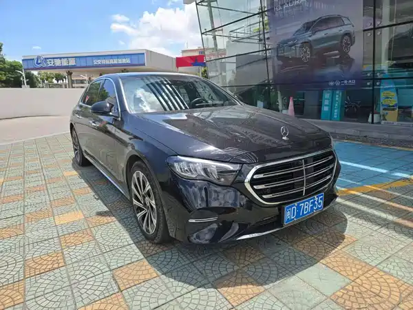 Mercedes-Benz E-Class 2024