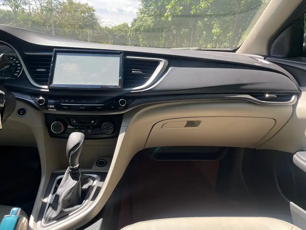 Buick Excelle 2017 — фото 17