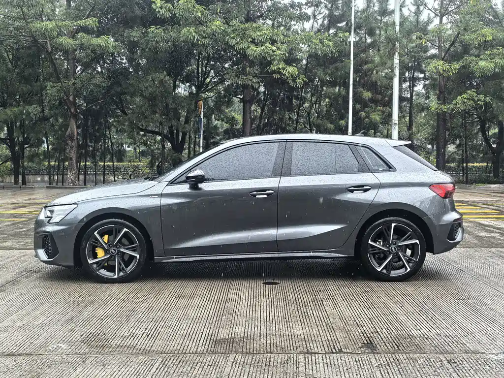 Audi A3 2023 — фото 3