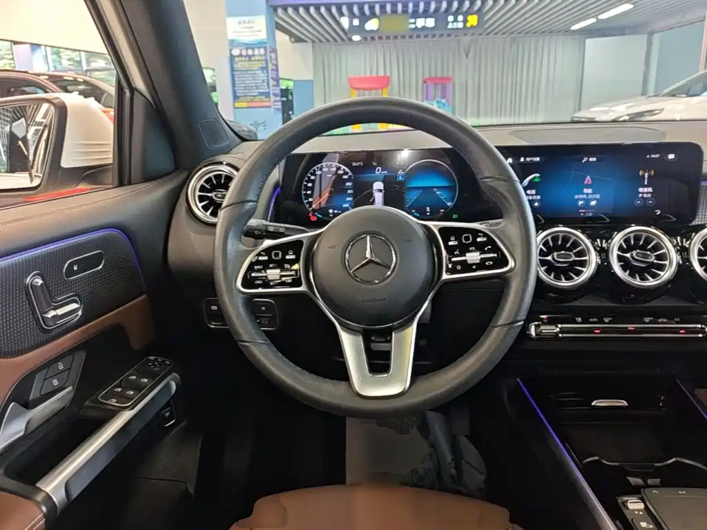 Mercedes-Benz GLB 2023 — фото 11