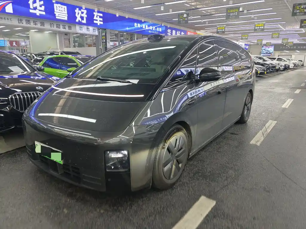 Li Auto Li MEGA 2024