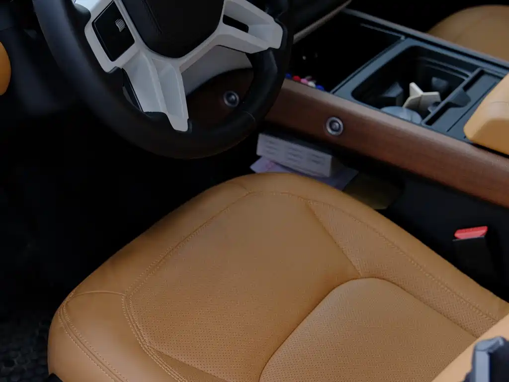 Land Rover Defender 2025 — фото 9