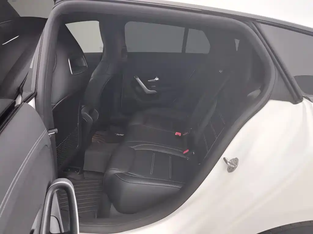 Mercedes-Benz CLA 2020 — фото 12