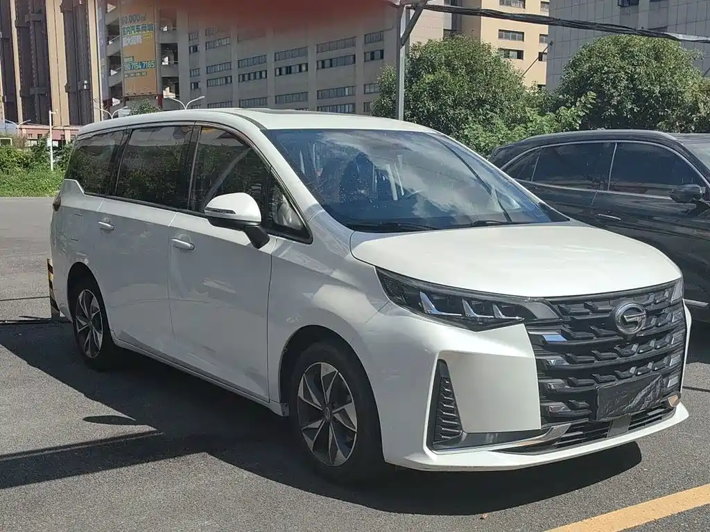 GAC Trumpchi M6 2023 — фото 3
